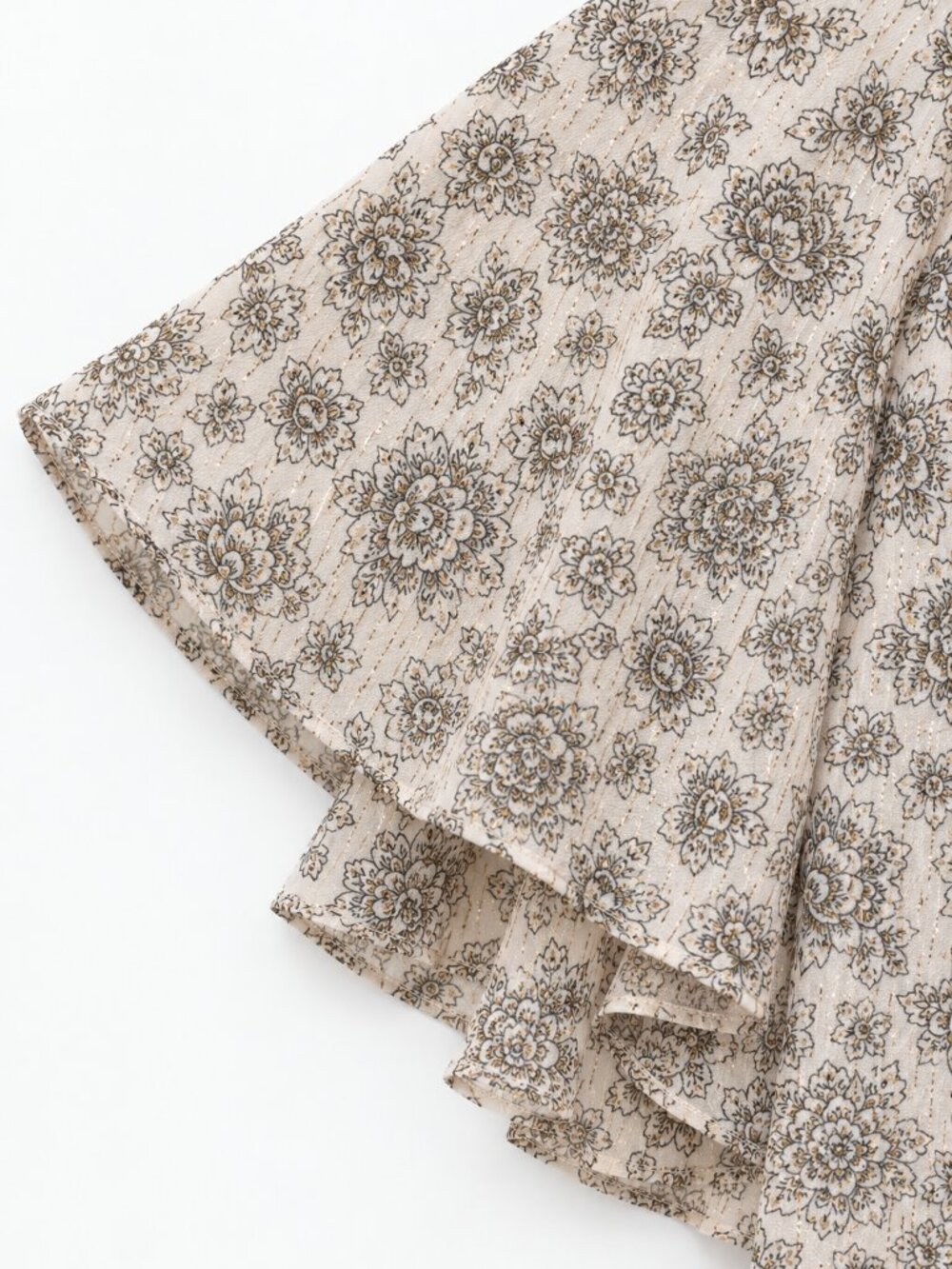 NWT LOFT Floral Flutter Sleeve Blouse Ivory Gray Gold Clip Dot 🌸Item #1002 - Picture 6 of 9